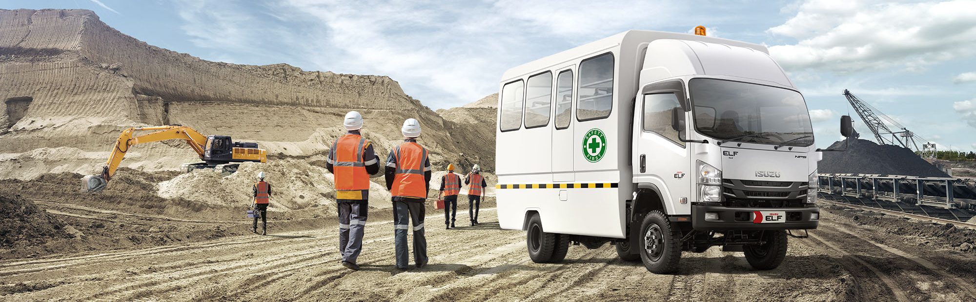 14-Isuzu-NPS-Fullbody-45o_MANHAUL-COMPOSE-BACKGROUND-FIX-LAYERS-copy-e1695991807384